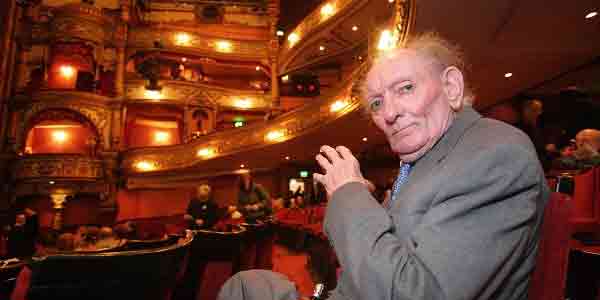 Broadway lights dimmed in tribute to Brian Friel