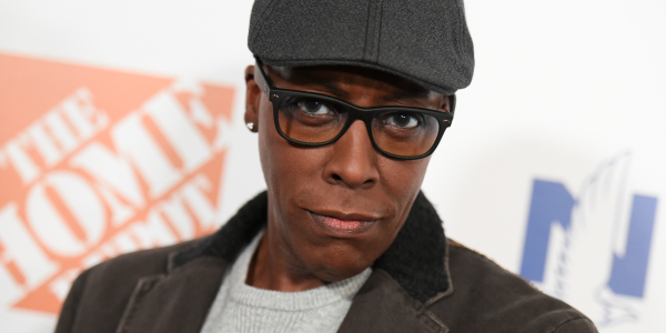 Arsenio Hall sues Sinead O'Connor for libel over Prince post