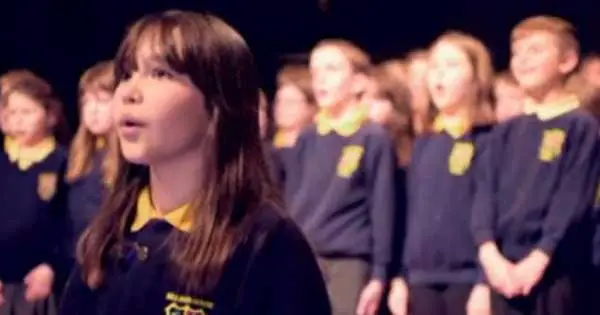 This girl's rendition of Hallelujah will give you goosebumps