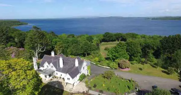 Take a look inside this mansion once owned by former President Mary Robinson