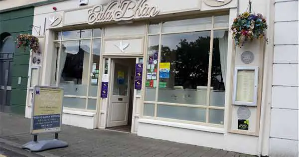 The owner of Sligo's Eala Bhan restaurant had an epic reply to a bad online review