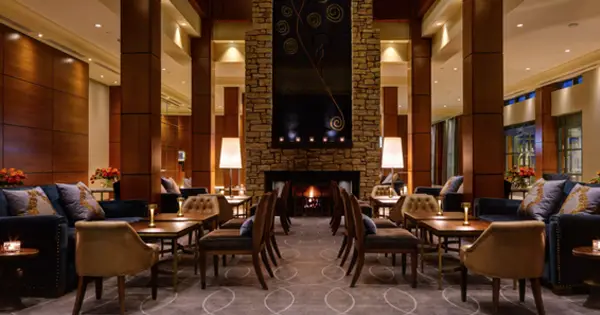 Druids Glen Hotel & Golf Resort tables