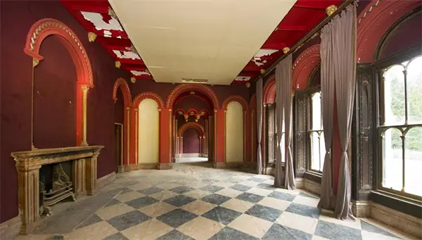 Gosford Castle red hall