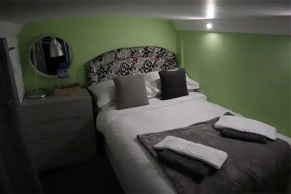 Lux Bus bedroom
