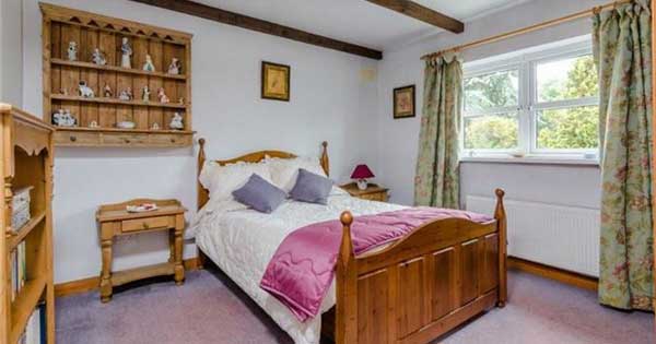 Thatched cottage bedroom