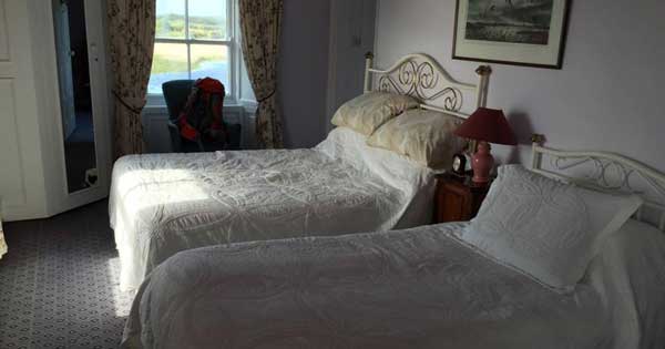 Kilcolgan Castle bedroom