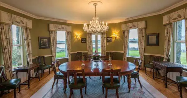 Kilcolgan Castle dining room