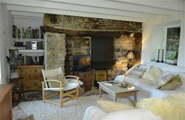 Kenmare cottage living room
