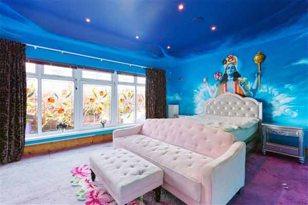 Sinéad O'Connor’s seafront home blue bedroom