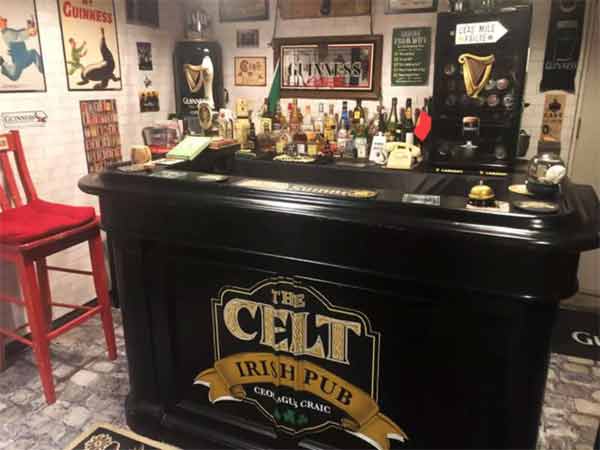 Toronto Irish pub bar