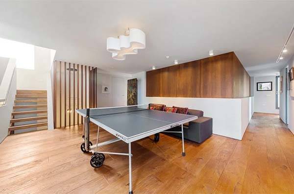 Sandycove house table tennis